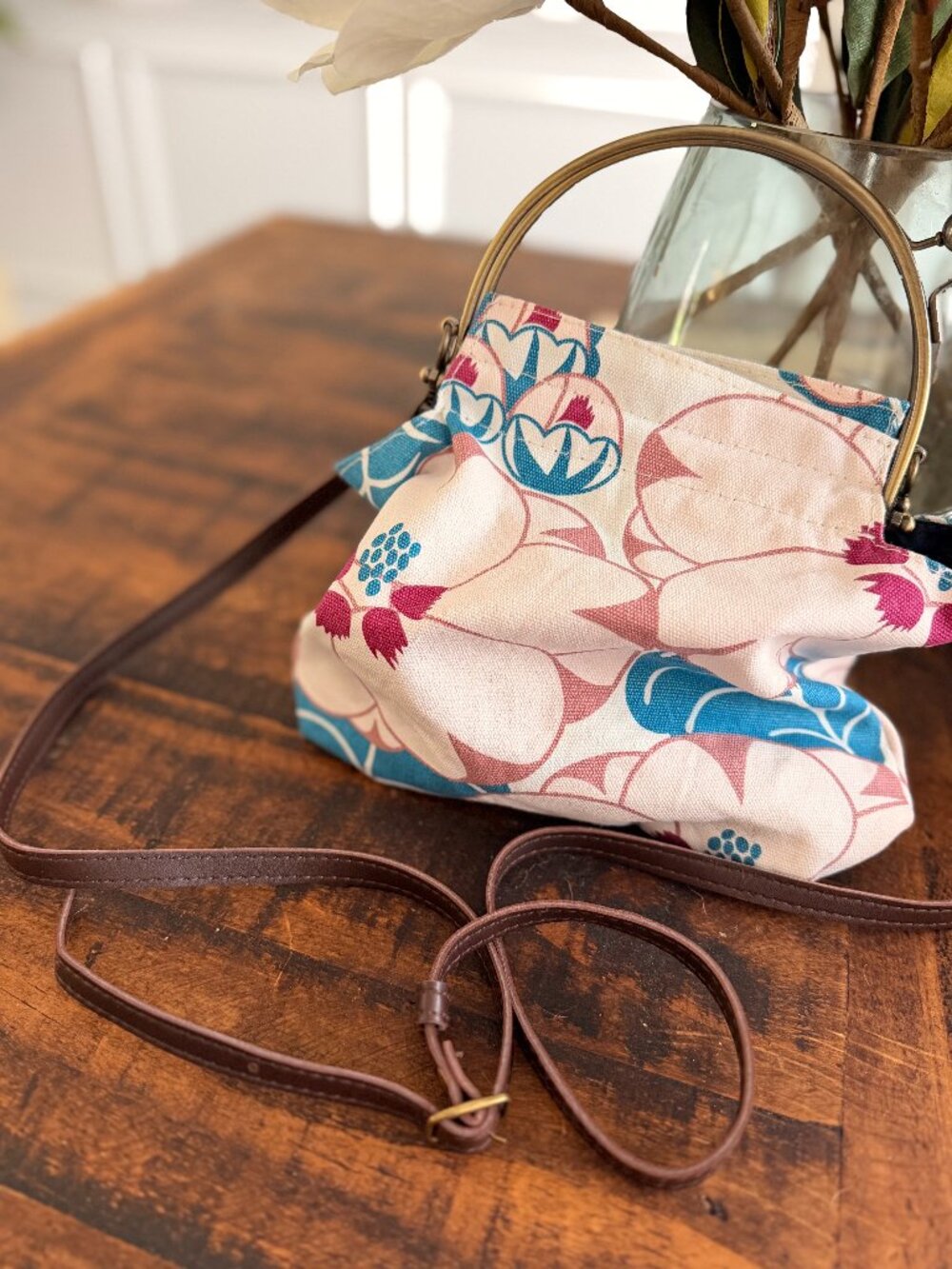 Floral Metal Frame Clutch/ Crossbody Bag - Vintage Style